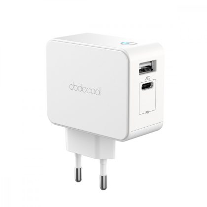 Dodocool DA186WEU fast charging unit with wall socket plug
